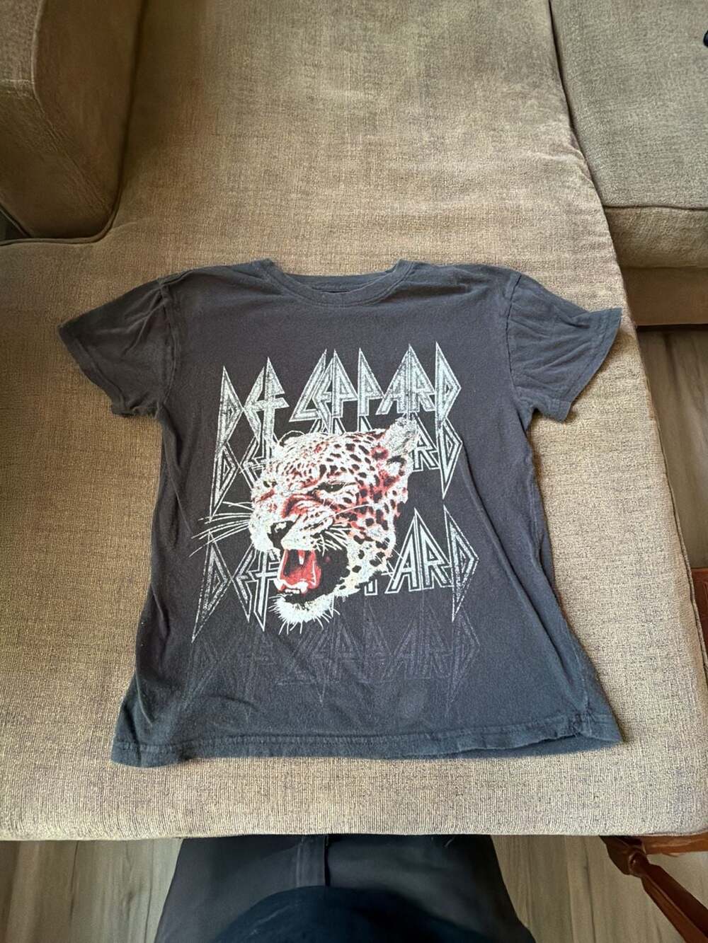 Def Leppard Graphic Crew Neck T-Shirt